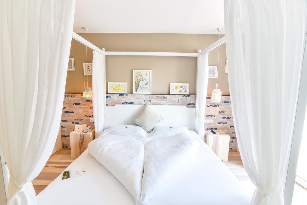 Seehotel Sparer Appiano Sulla Strada Del Vino Ngoại thất bức ảnh