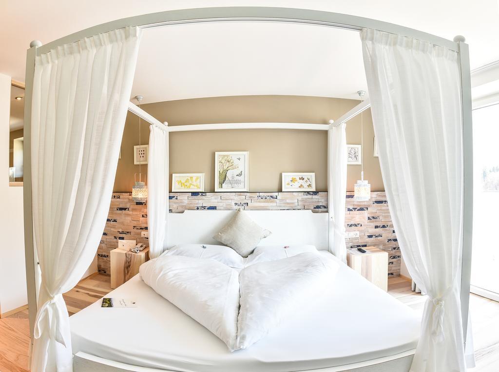 Seehotel Sparer Appiano Sulla Strada Del Vino Ngoại thất bức ảnh