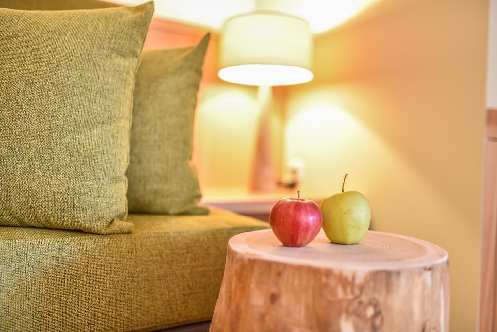 Seehotel Sparer Appiano Sulla Strada Del Vino Ngoại thất bức ảnh