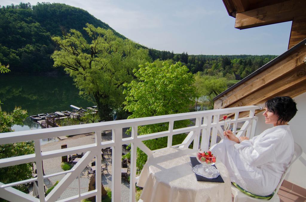 Seehotel Sparer Appiano Sulla Strada Del Vino Ngoại thất bức ảnh